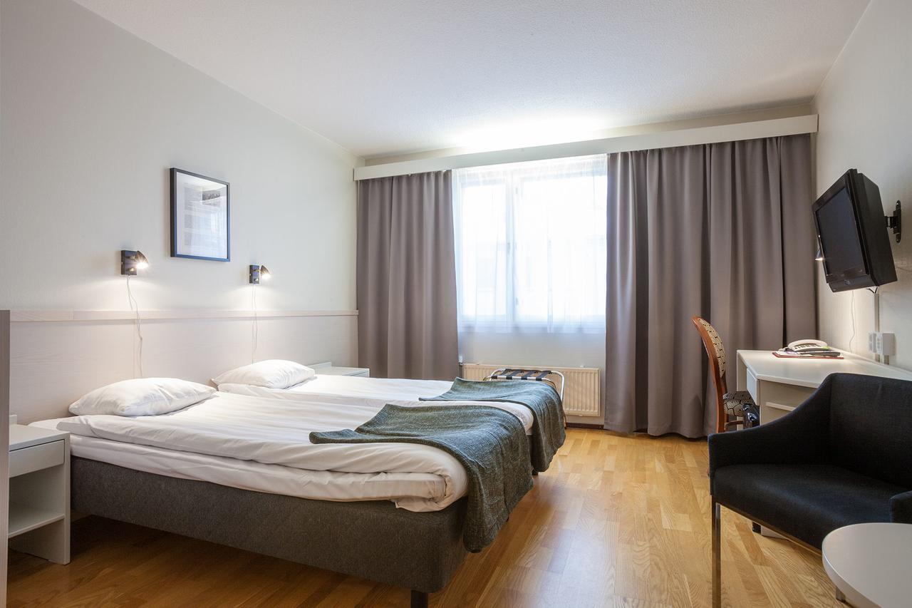 Pietarsaaren Kaupunginhotelli Jakobstad Kültér fotó